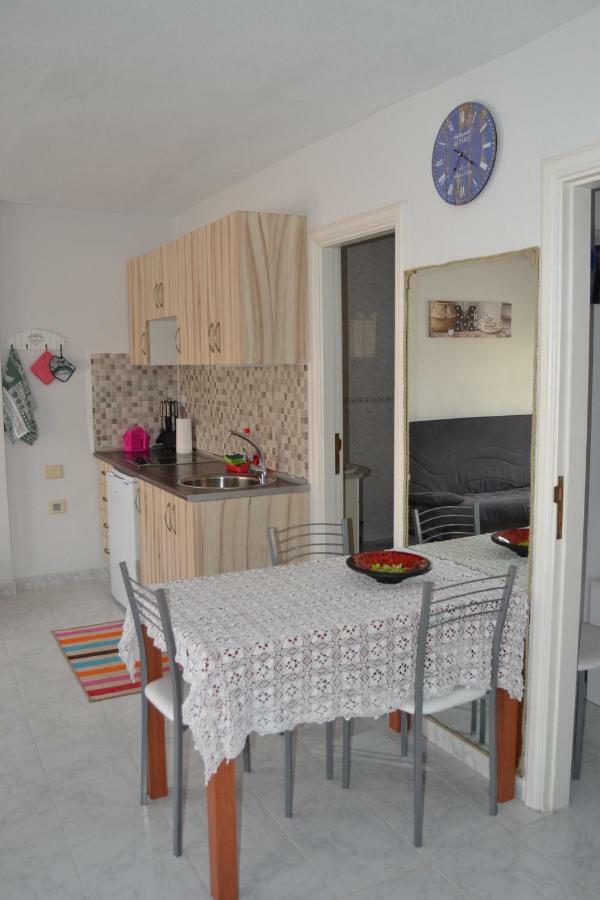 Sun & Sol Apartment